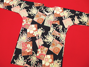 義若オリジナルの鯉口シャツ　ダボシャツ　激安セール 色紙乱菊（黒ピンク）